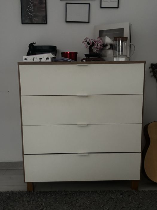 Komoda biało-drewniana Vox