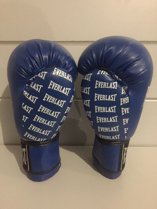 Боксерские перчатки Бинты Everlast тренировочные новые 8:10:12 унц