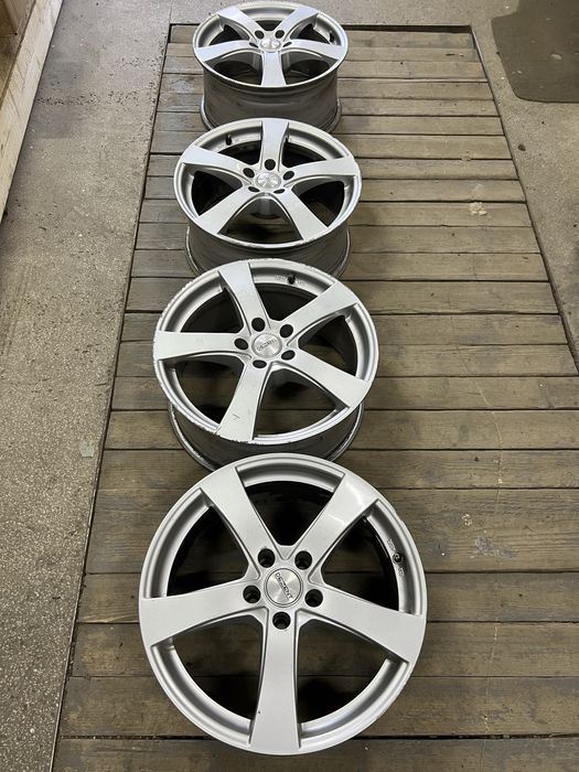 Диски R18 5 112 Dezent