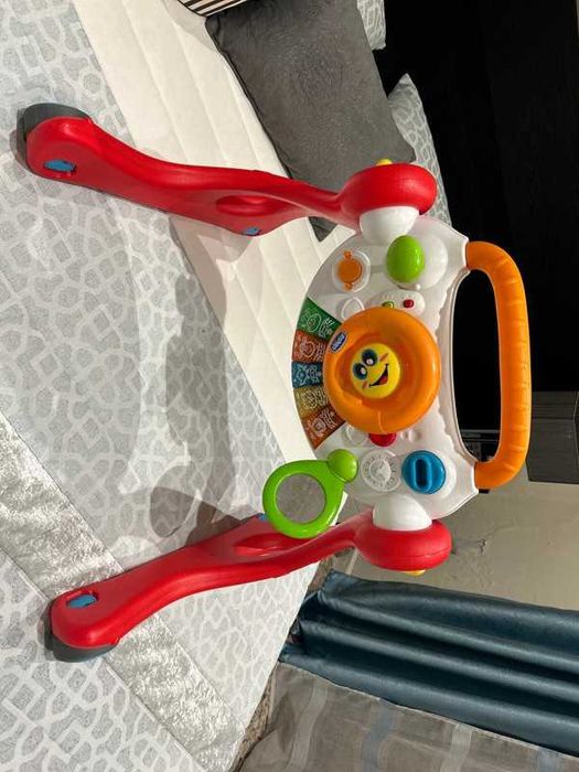 Andador / mesa de atividades para bébé