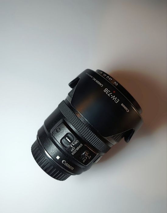 Canon EF-S 17-85mm f/4-5.6 IS USM є нюанс