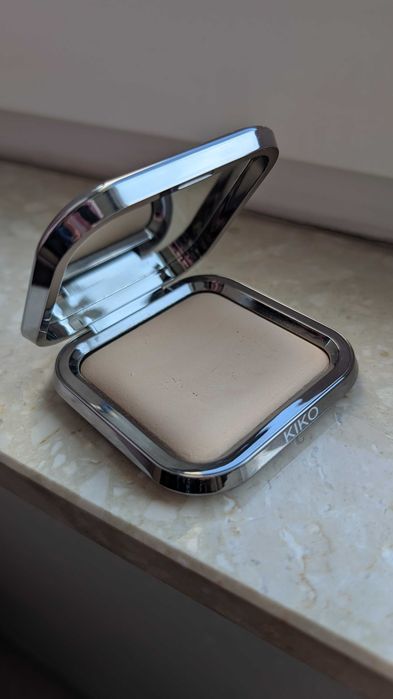 KIKO Milano radiant fusion baked powder puder 02 Sand