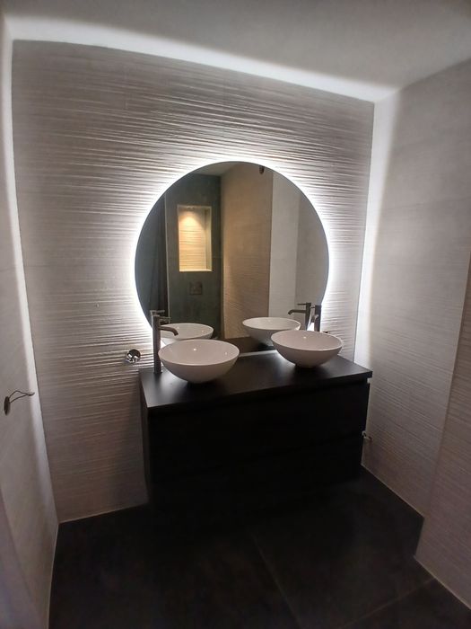 Professional Tile Layer467600925850357764