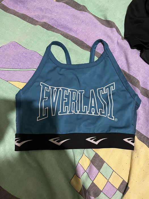Продам женский топик фирмы EVERLAST