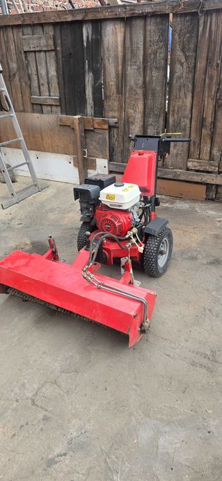 Zamiatarka hydrauliczna k2000