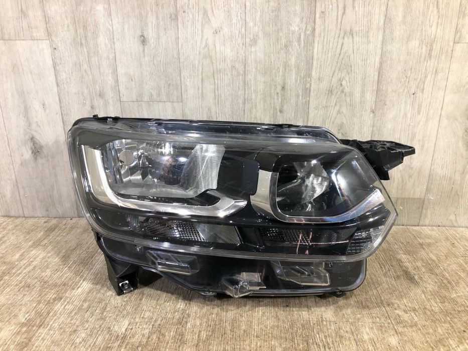 Фара передняя правая Toyota ProAce ( 2019 2020 2021 2022 г. )