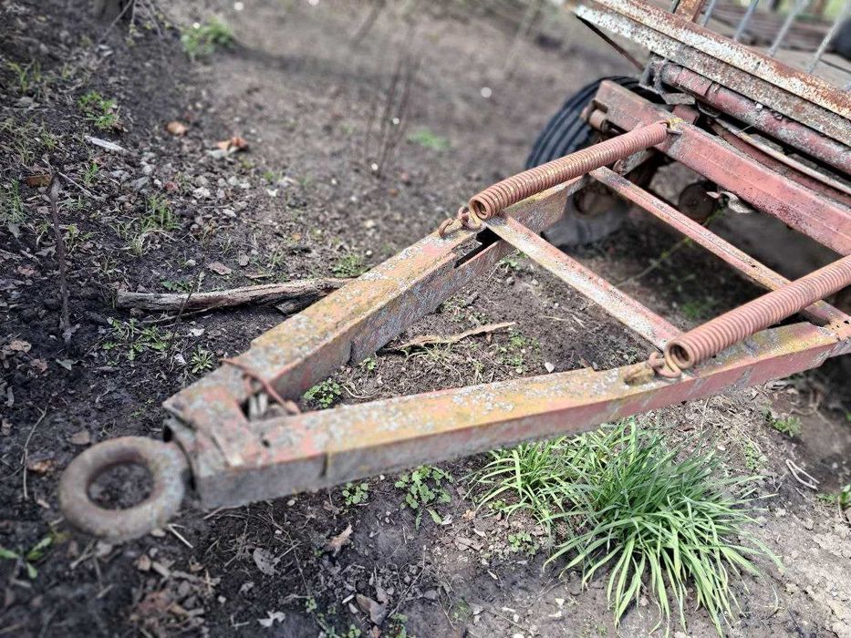 Зареєстрований з номерами Причіп ПАСІЧНИКА на 40 вуликів