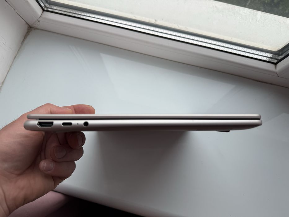 2025р мінімальне б/в Ноутбук Lenovo Yoga 7 2-in-1 14АКР10 Леново 2 в 1  ноун