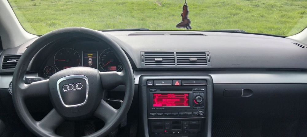 Audi a4b7 1.9 tdi 2006 рік