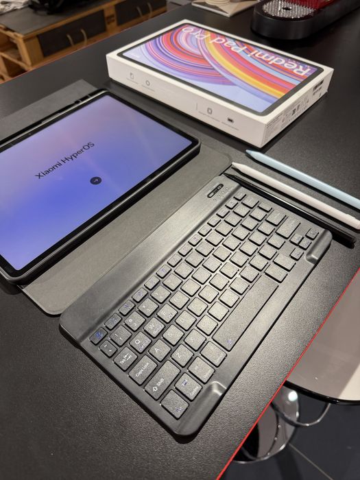 Xiaomi Pad Pro com acessorios