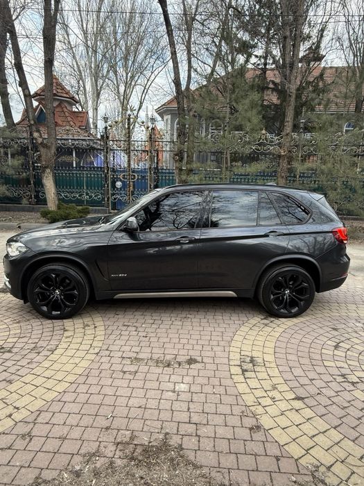 BMW X5 diesel 3.0 офiцiйне цiле авто
