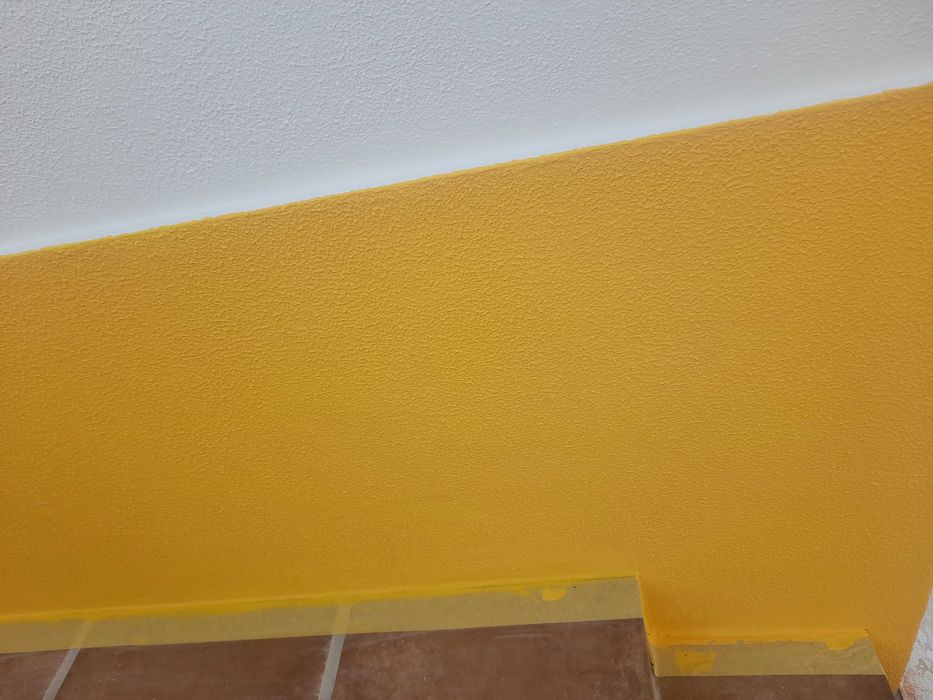 Tinta Acrílica exterior PLAS SUPER - amarelo
