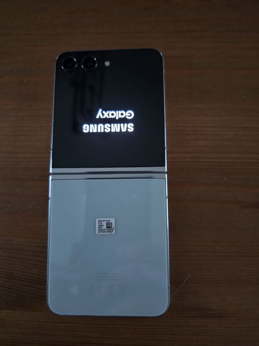 Samsung Galaxy Z Flip 5