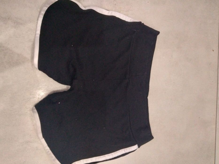 Świetne spodenki prążek rozm S/XL Pas 70/110cm