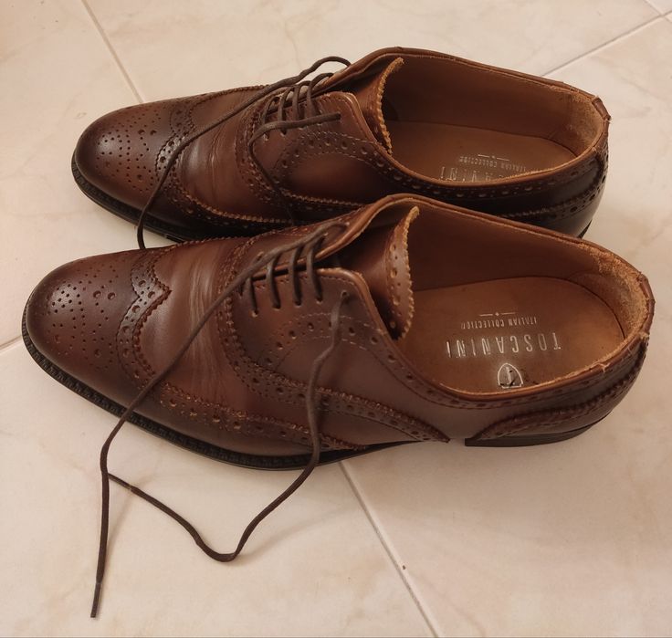 Sapatos Toscanini - 40 - pele castanha com detalhes