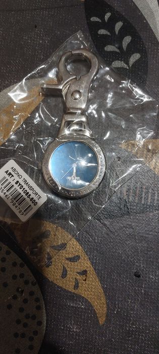 Porta chave com relógio