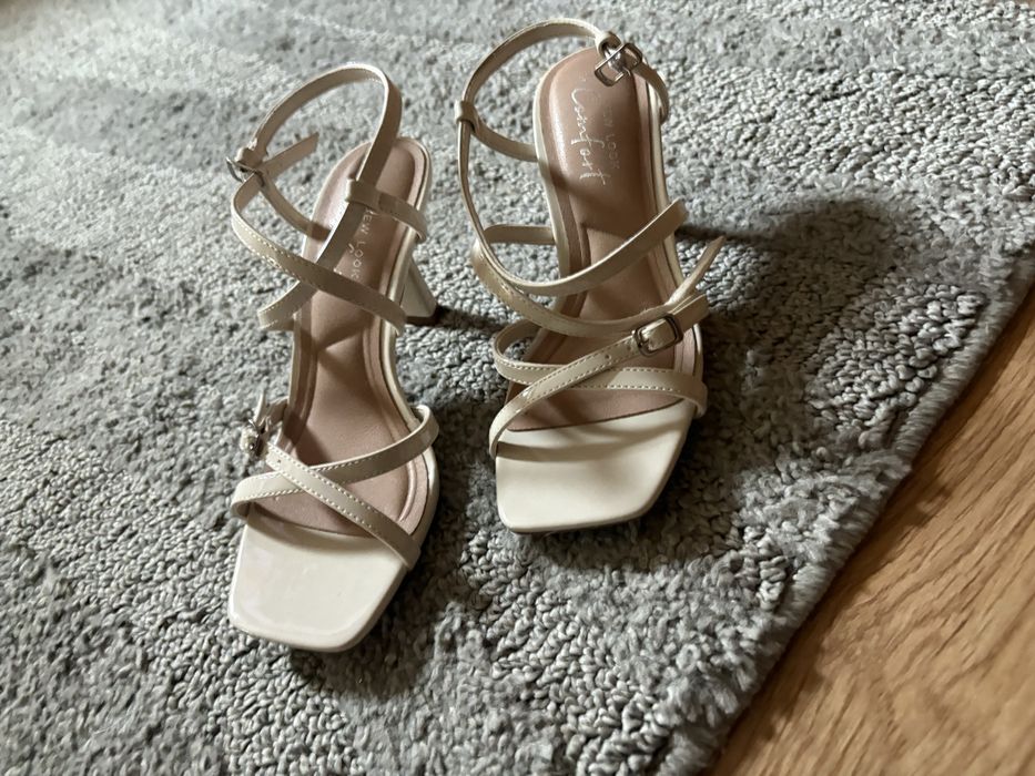 Eleganckie buty