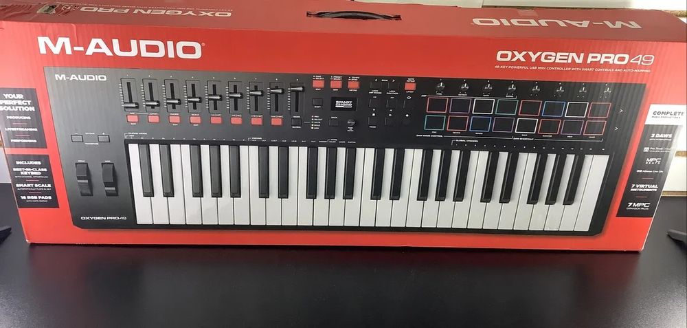 Oxygen Pro 49 MIDI keyboard