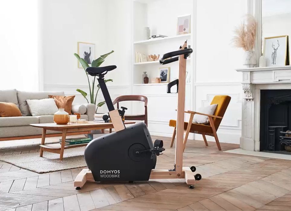 Bicicleta estática em madeira