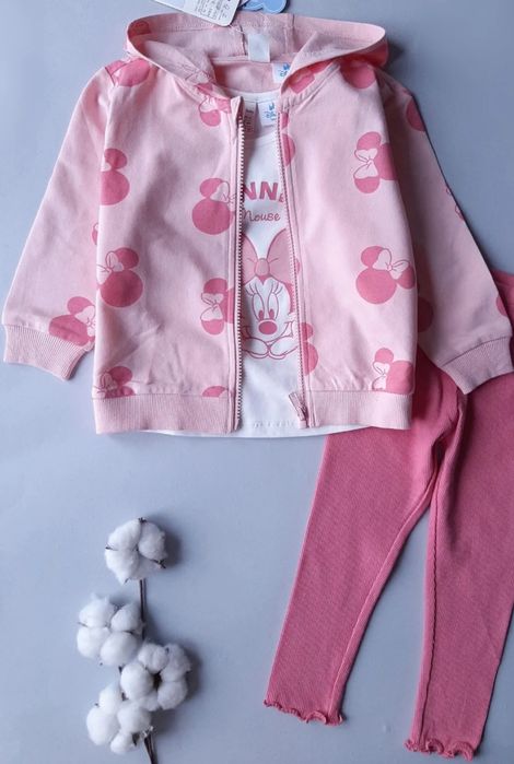 Продам новий стильний костюм трійка на дівчинку