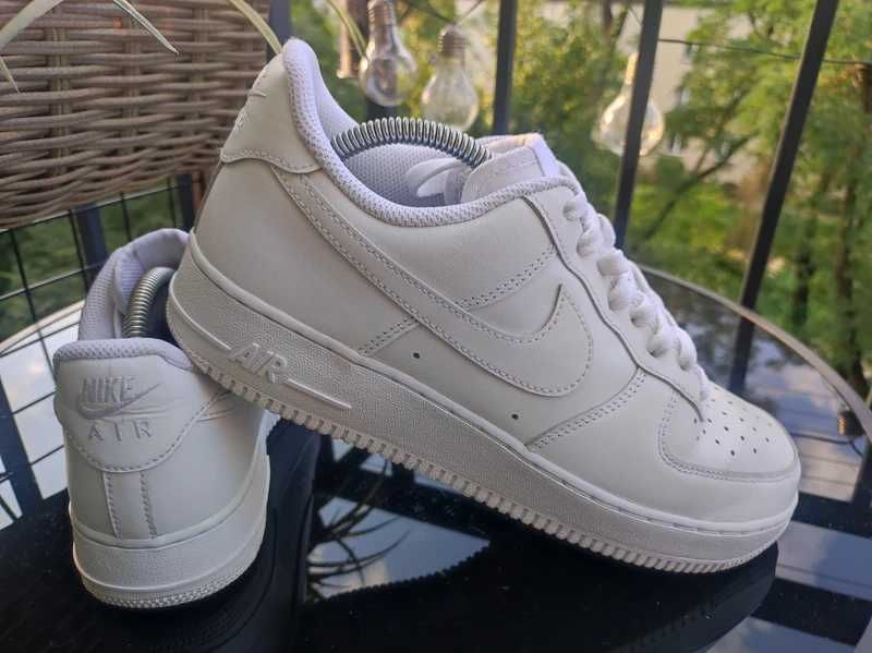 Nike Air Force 1 '07 - Sneakersy r. 42,5