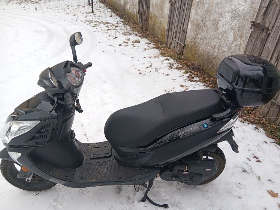 Witam Serdecznie na sprzedaż posiadam dużego Skutera Junak Elegant 607