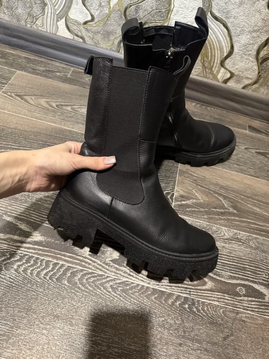 Жіночі зимові ботинки