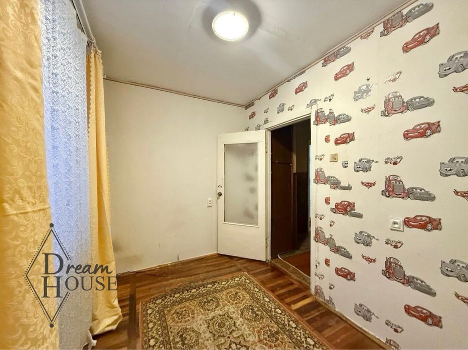 Продаж 3 кімнатної квартири