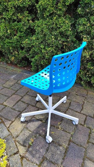 fotel młodzieżowy na kółkach IKEA idealny stan