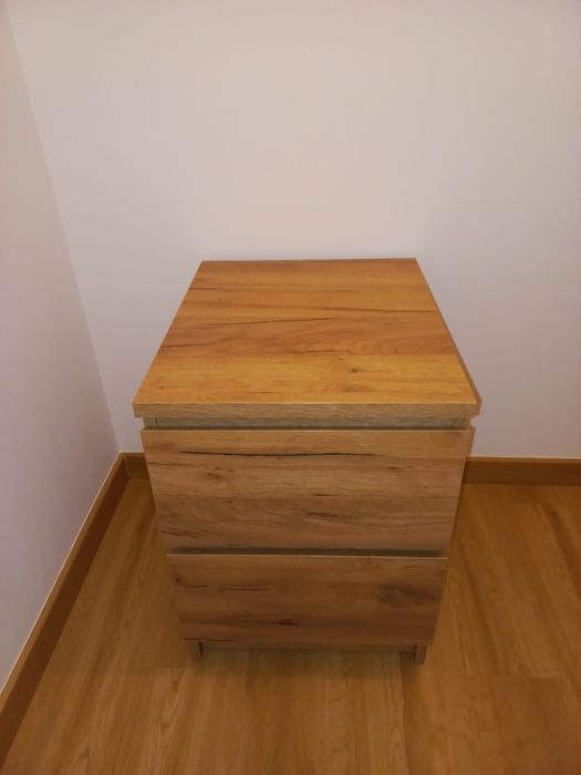 2 mesinhas cabeceira