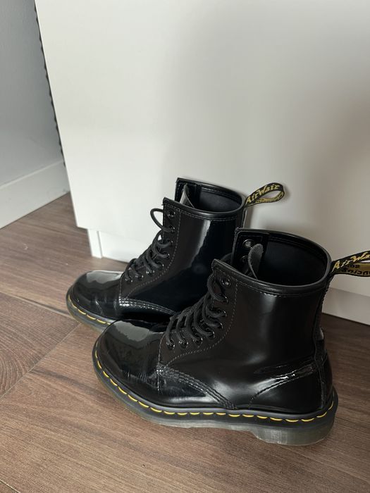 Dr martens czarne lakierowane martensy