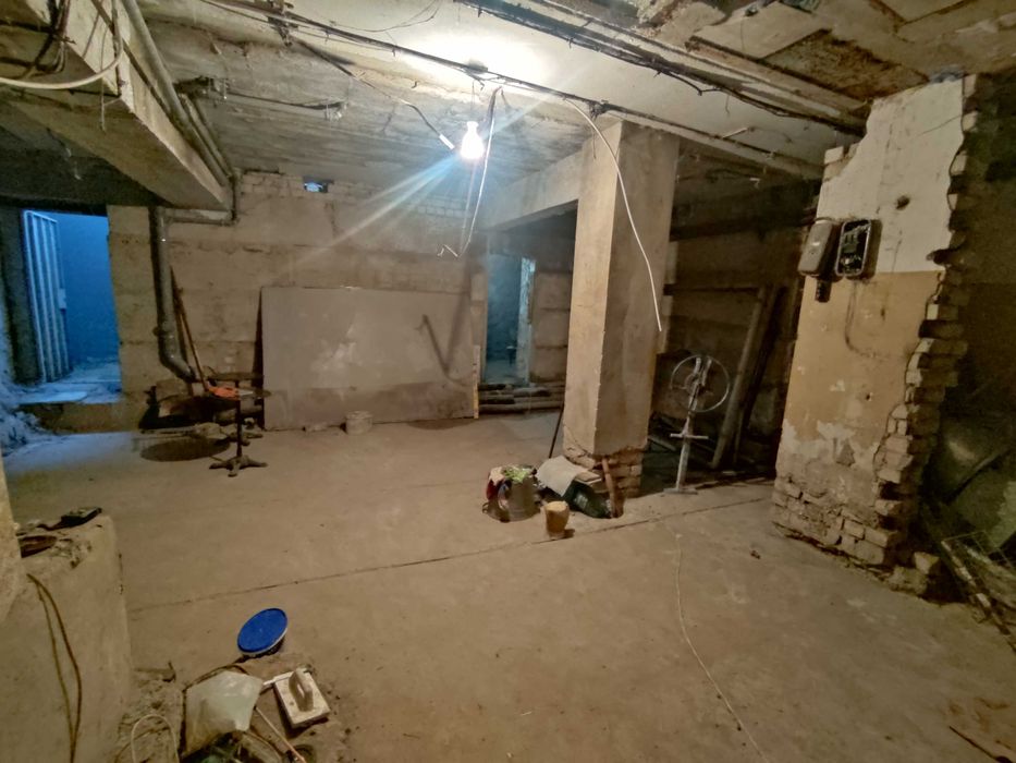 Собственник Продам помещение улица Деревянко 38