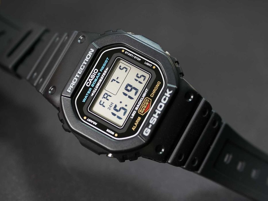 Casio DW-5600UE-1 с LED новым модулем. 100% оригинал