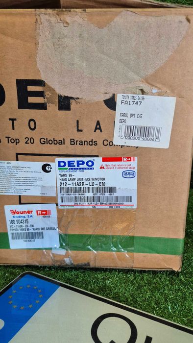 Otica Farol Direito Toyota Yaris P1 1999 a 2003 Ref. 212-11A2R-LD-EM NOVO DEPO