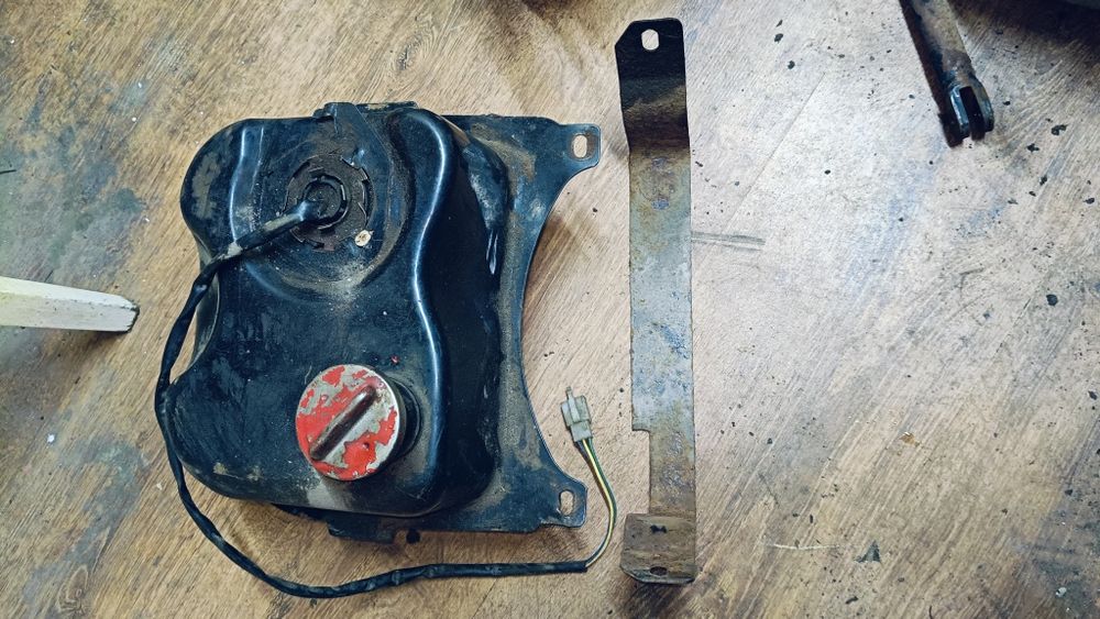 Zbiornik używany + uchwyt