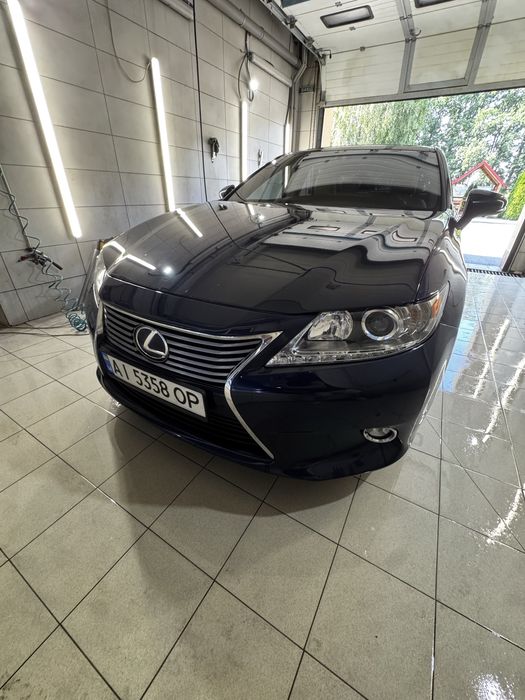 Продам  Lexus ES 300 H
