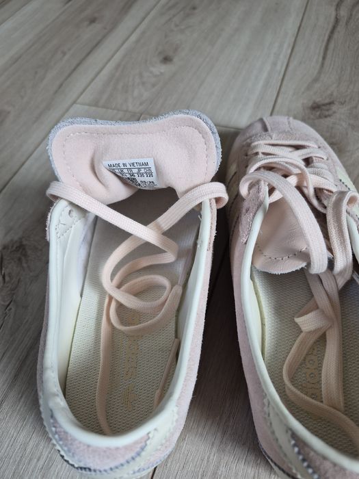 Нові оригінальні кросівки Adidas TOKYO W!