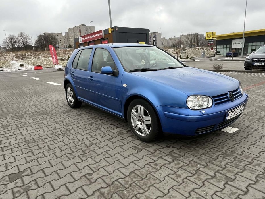 Volsiwagen golf 4 1.6benz 2000r
