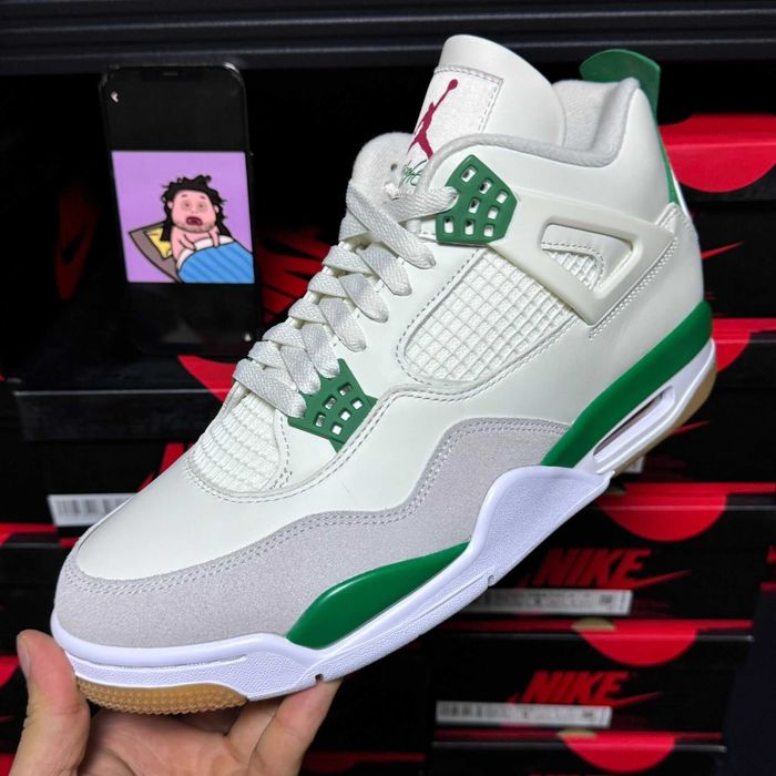 Jordan_4_Retro_R. 41