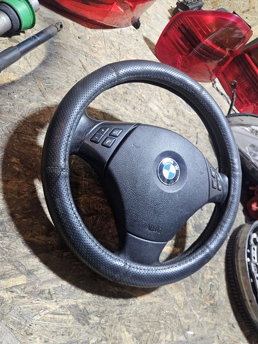 Kierownica multifunkcja Bmw E90 E91 E92 E93 E87 E81 E82 E88 airbag