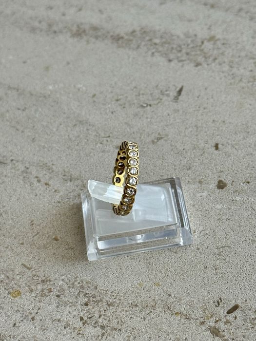 Anel memória quase completa em ouro com 19 diamantes/brilhantes