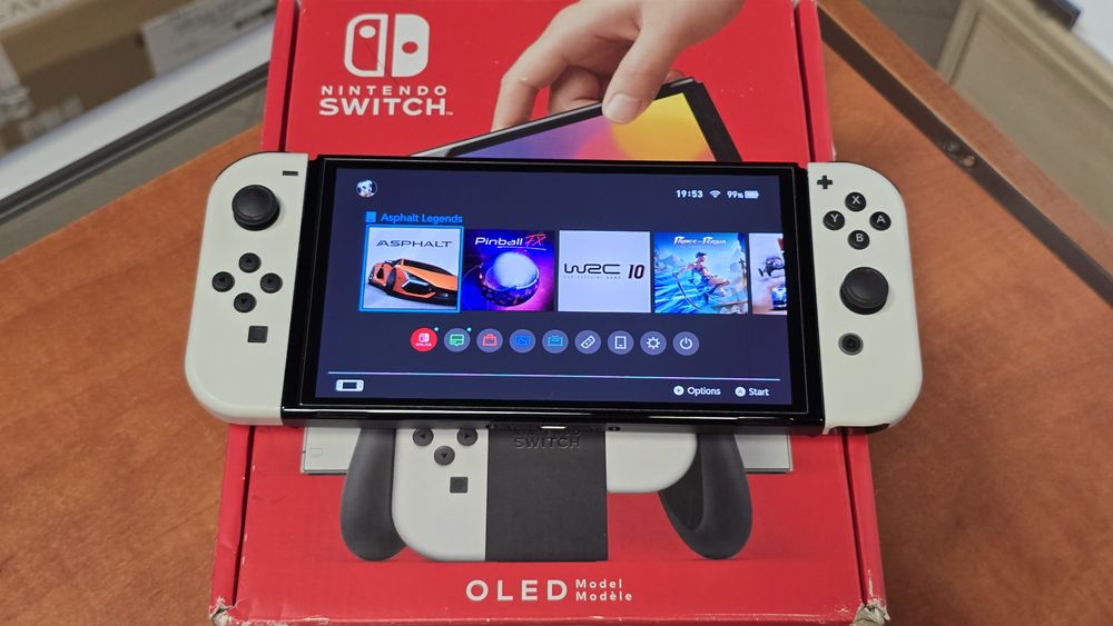 Konsola Nintendo Switch OLED biała, stan bdb