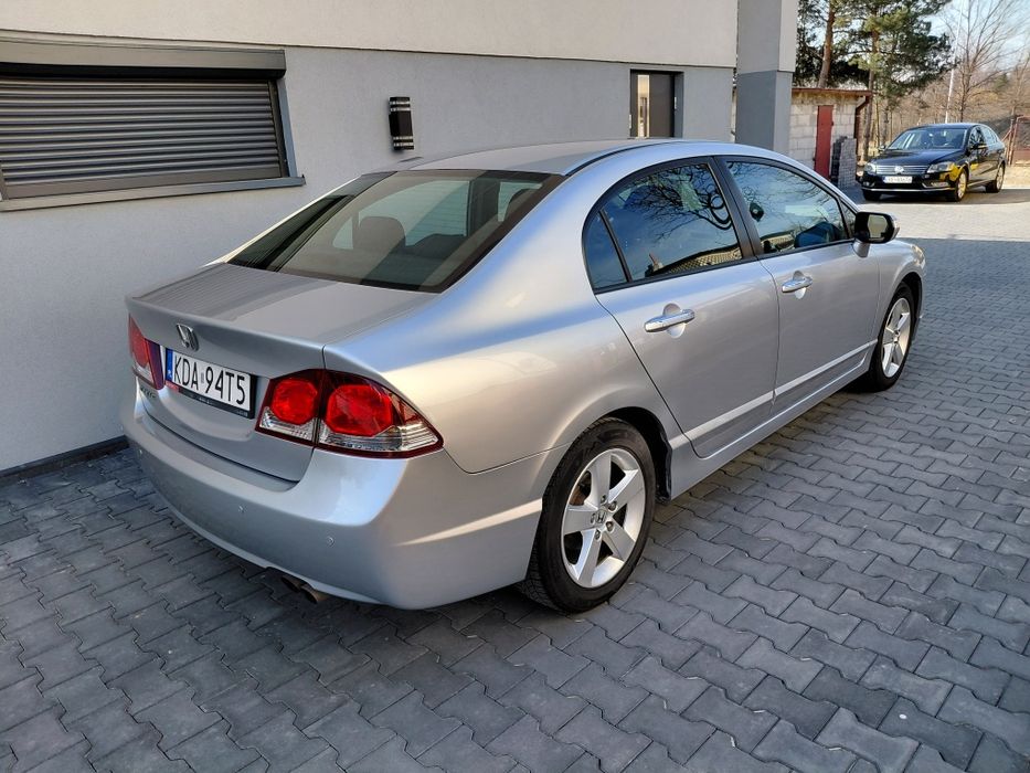 Honda Civic VIII sedan 1.8 2009r.