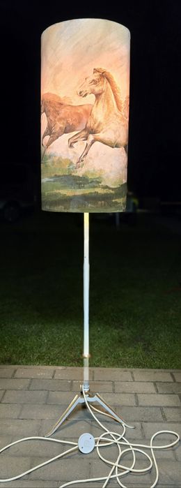 Lampka nocna podłogowa