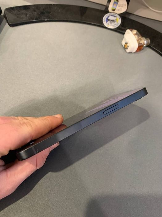 Айфон 16e 256gb 100% акб