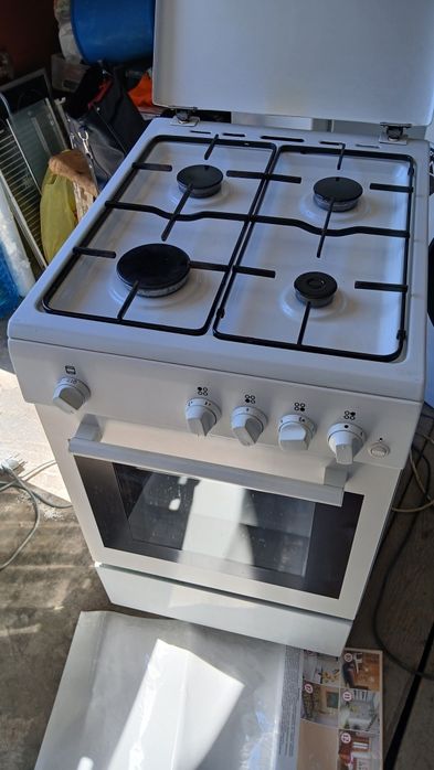 Газова  піч німецька DGG DESSAURR ORANIER.б/у Німеччини.