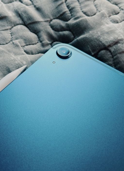 iPad Air (5 generacji) 256 GB Wi-Fi + Cellular + Apple Pencil 2022