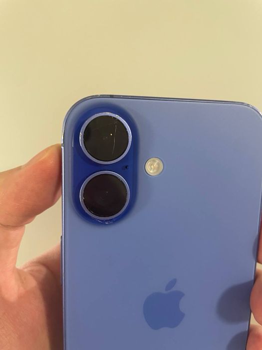 Продаю iphone 16 128gb 93%