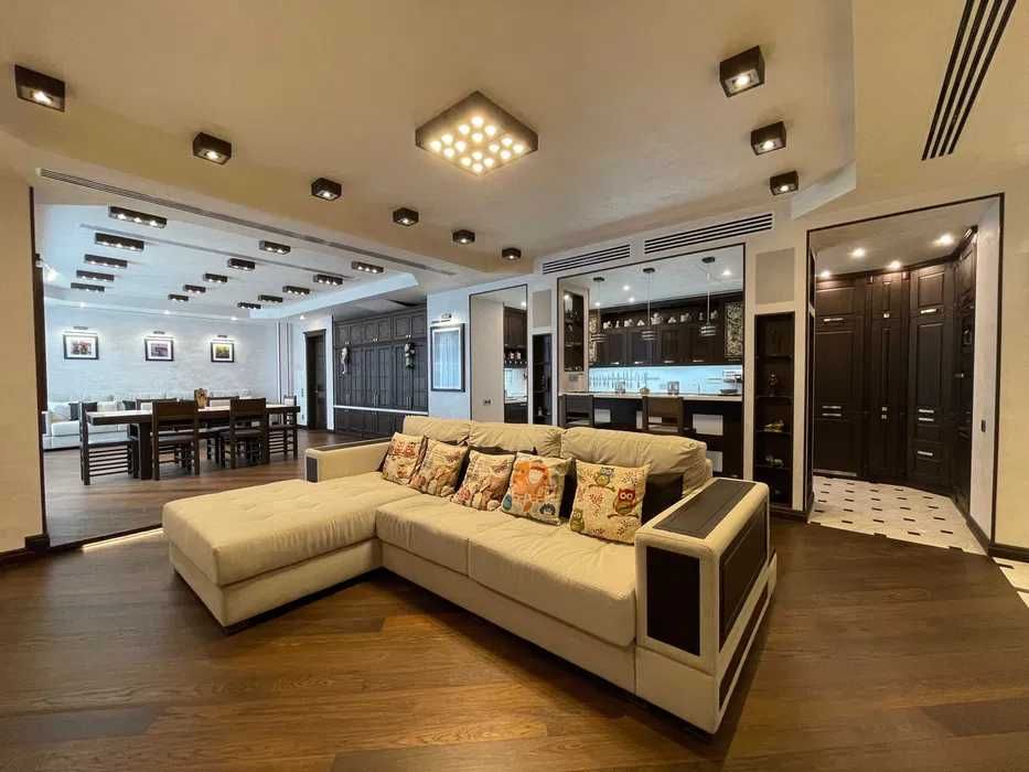 Продам элитный двухуровневый пентхаус в ЖК Источник Ботанический Сад