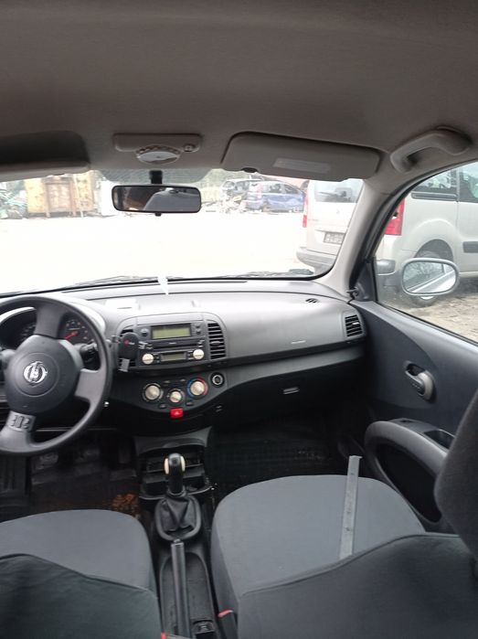 Auto części Nissan